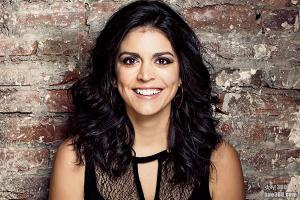 Cecily Strong成为SNL的WU主播了 Cecily Strong成为SNL的WU主播了